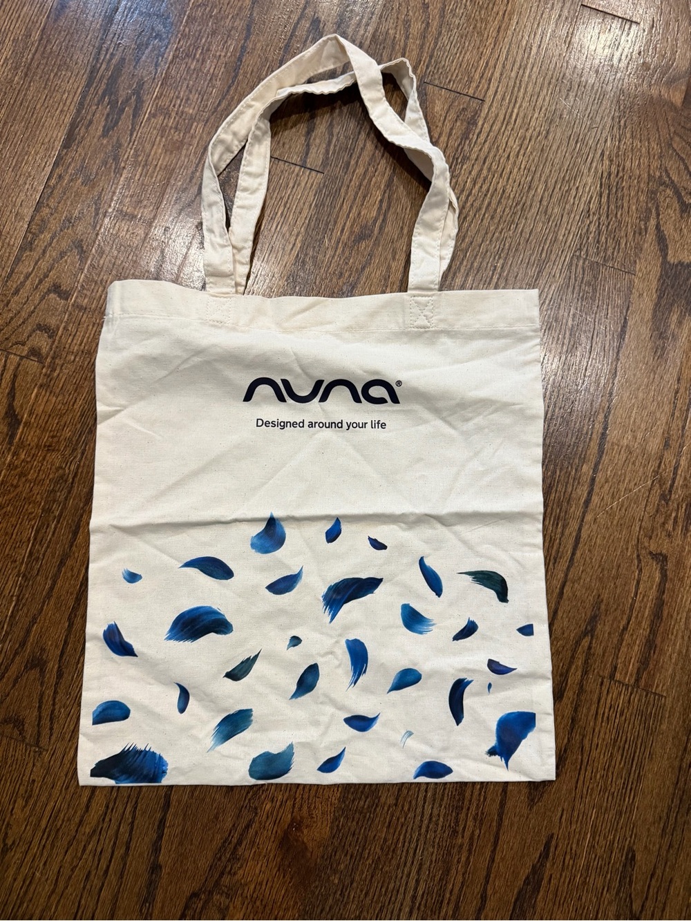 Nuna tote bag